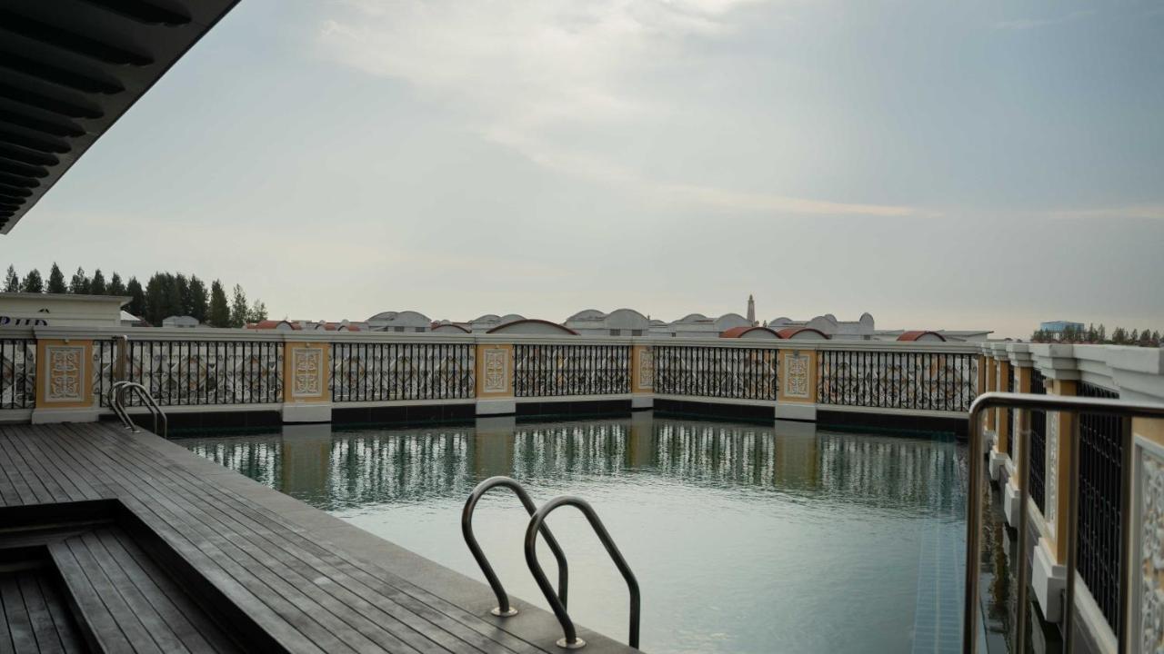 Kaizen Hotel & Suites Melaka Kültér fotó