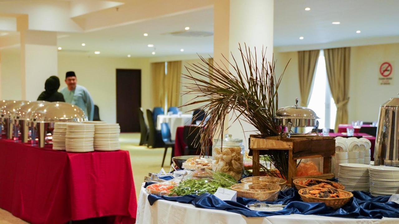 Kaizen Hotel & Suites Melaka Kültér fotó